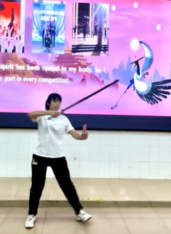 我校“东韵西渐”英语口语演讲大赛决赛圆满落幕-4.png