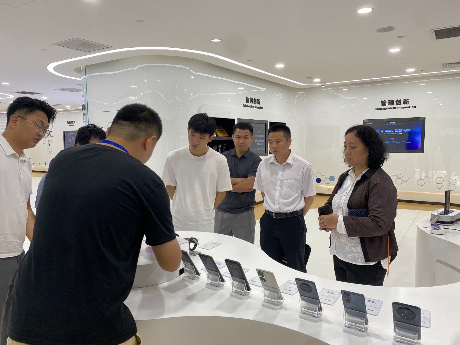 介绍1.jpg 介绍1.jpg