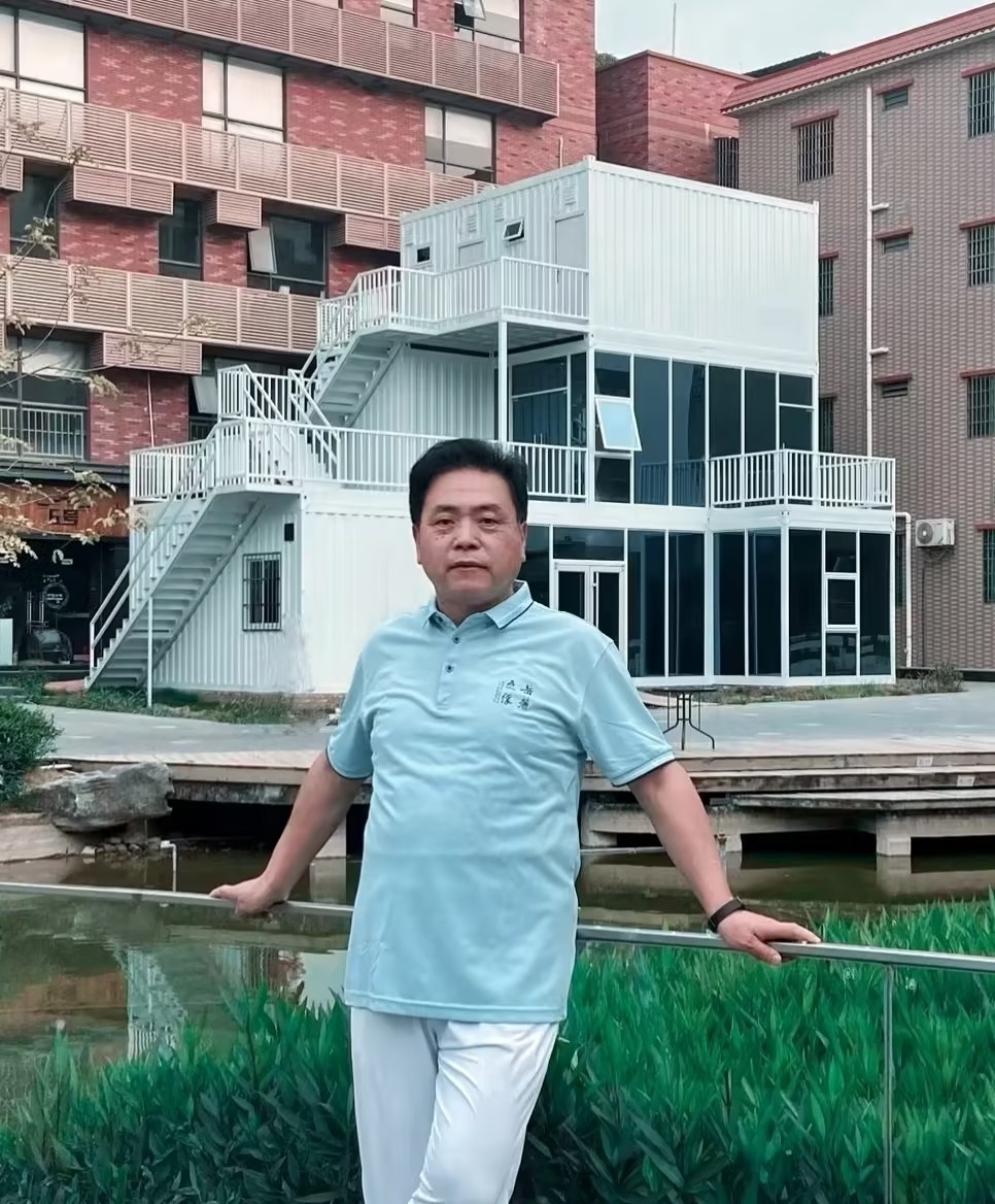 潘安敏.jpg
