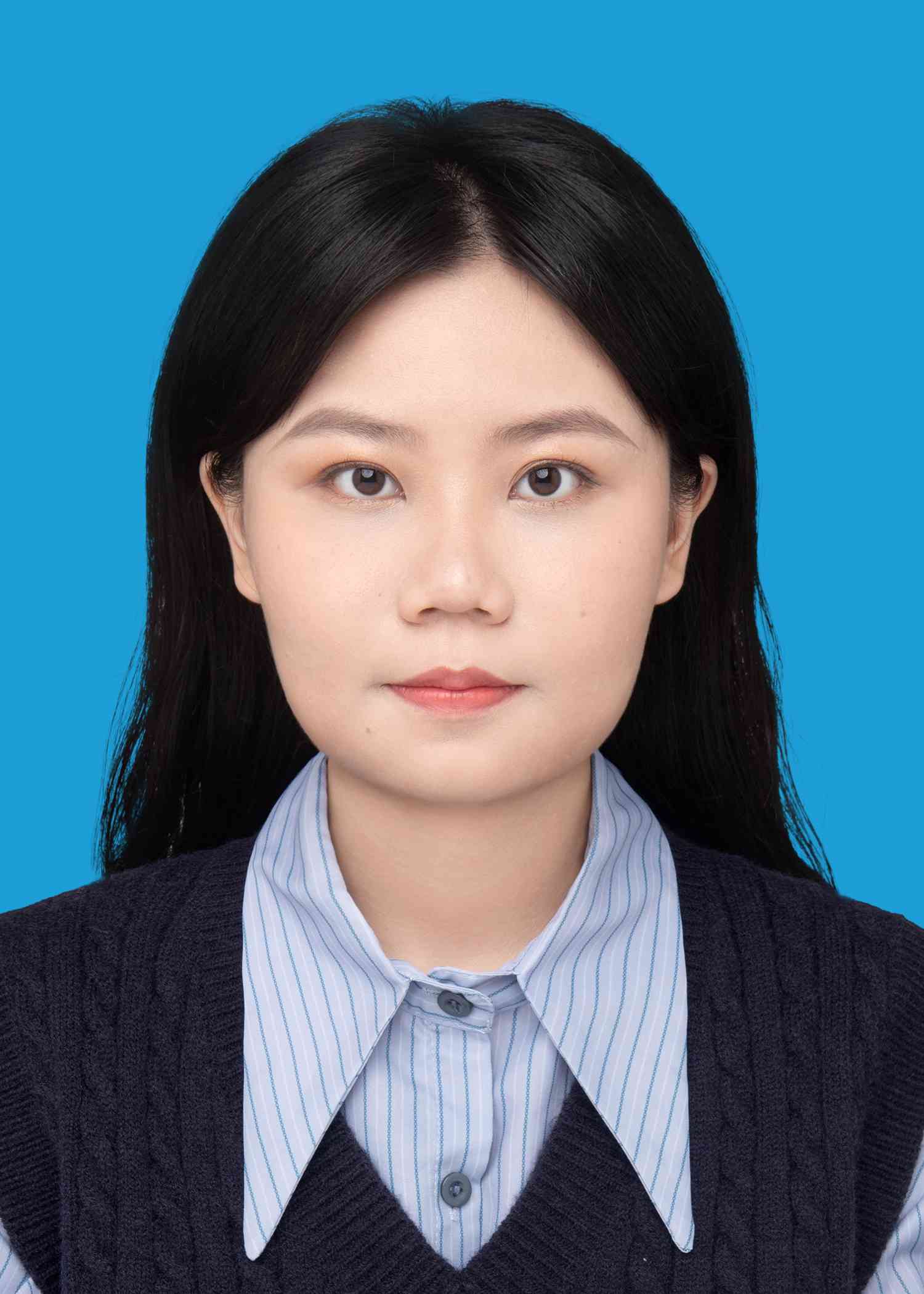 40-卢露珊.jpg
