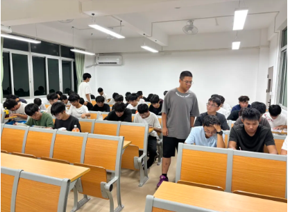 屏幕截图 2025-10-19 141807.png 屏幕截图 2025-10-19 141807.png