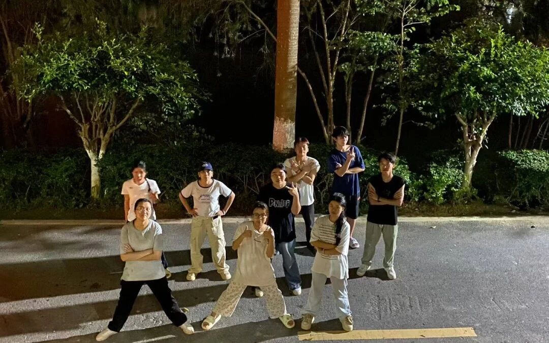 e74a9ccc4fbc17e7155a9aff0442209f.jpg e74a9ccc4fbc17e7155a9aff0442209f.jpg