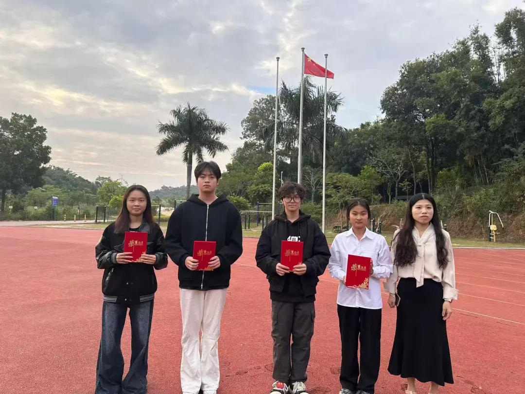 图片4.jpg 图片4.jpg