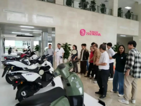 屏幕截图 2025-10-30 211201.png 屏幕截图 2025-10-30 211201.png