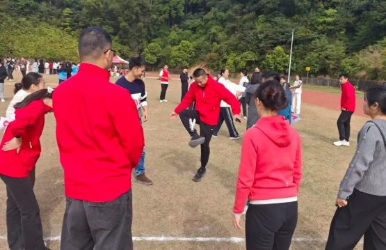 屏幕截图 2025-11-30 212951(1).png 屏幕截图 2025-11-30 212951(1).png