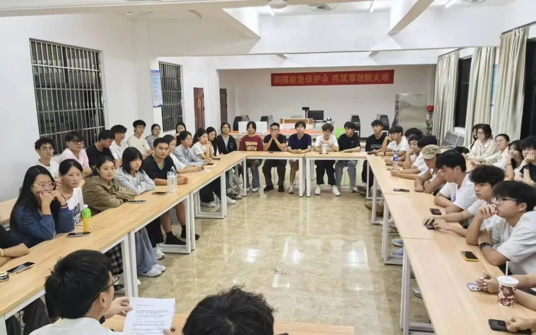 8af38e390584768590f1990f37547e13.jpg 8af38e390584768590f1990f37547e13.jpg