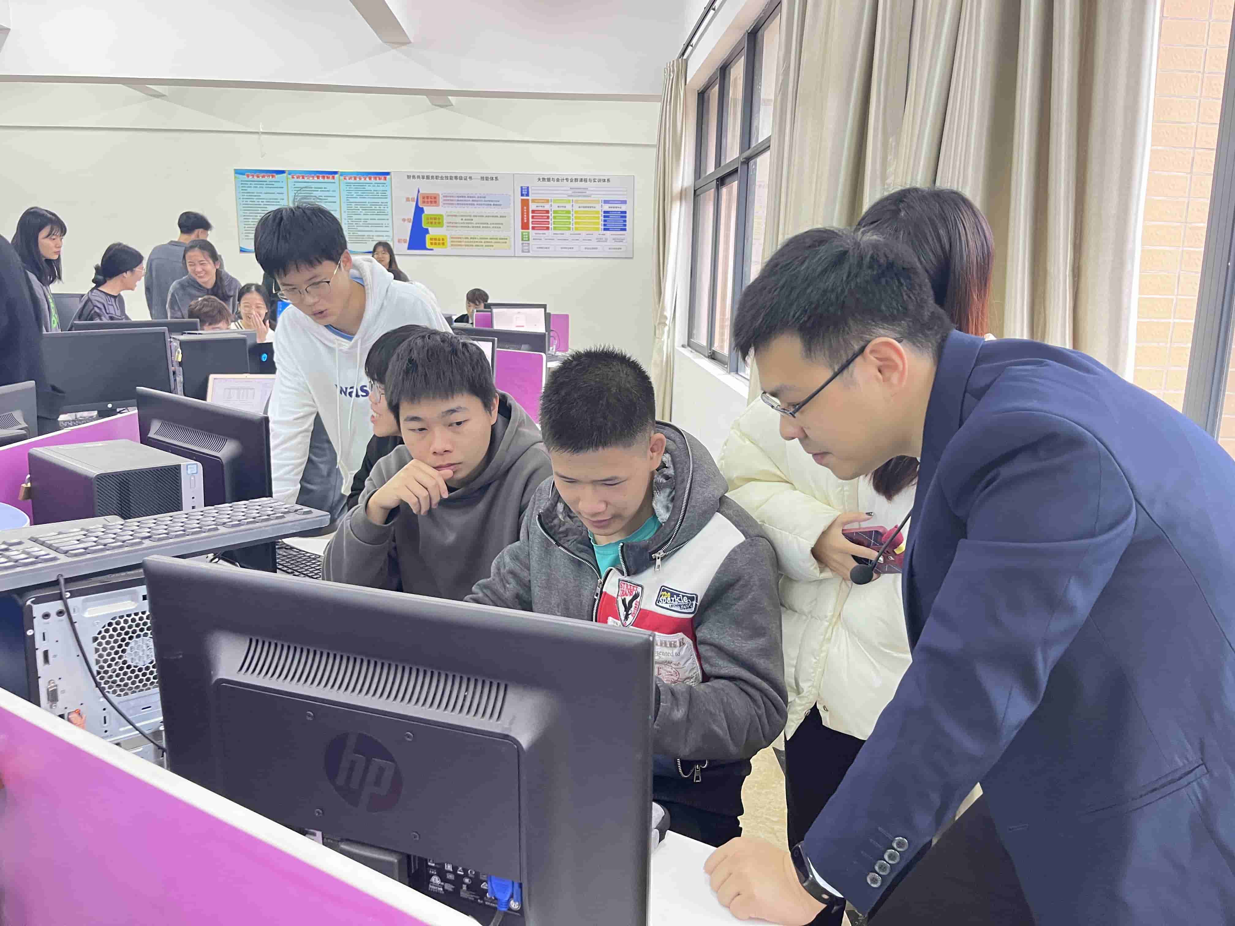 图片9.jpg 图片9.jpg