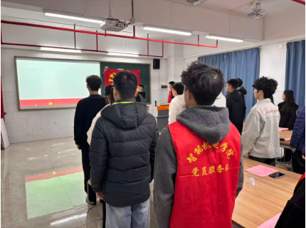 屏幕截图 2025-12-27 181110.png 屏幕截图 2025-12-27 181110.png