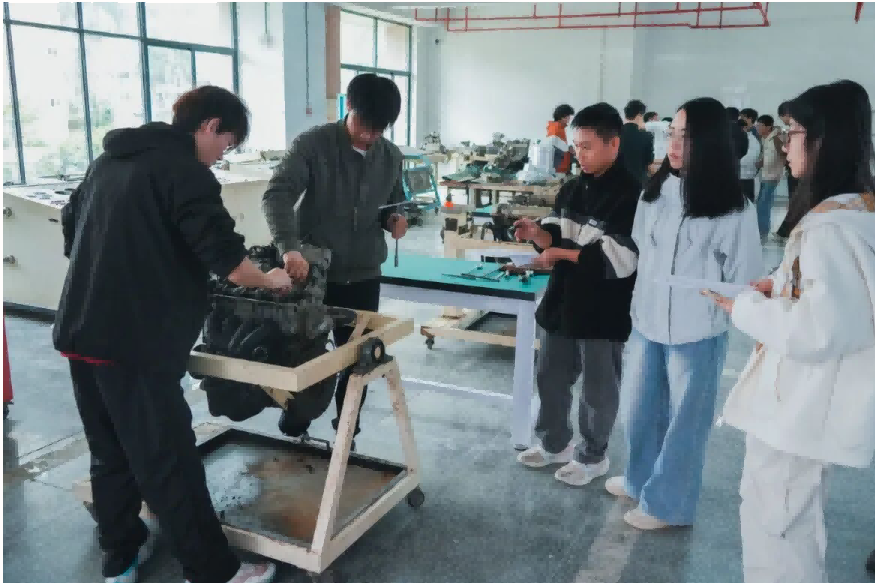 屏幕截图 2025-12-27 183757.png 屏幕截图 2025-12-27 183757.png