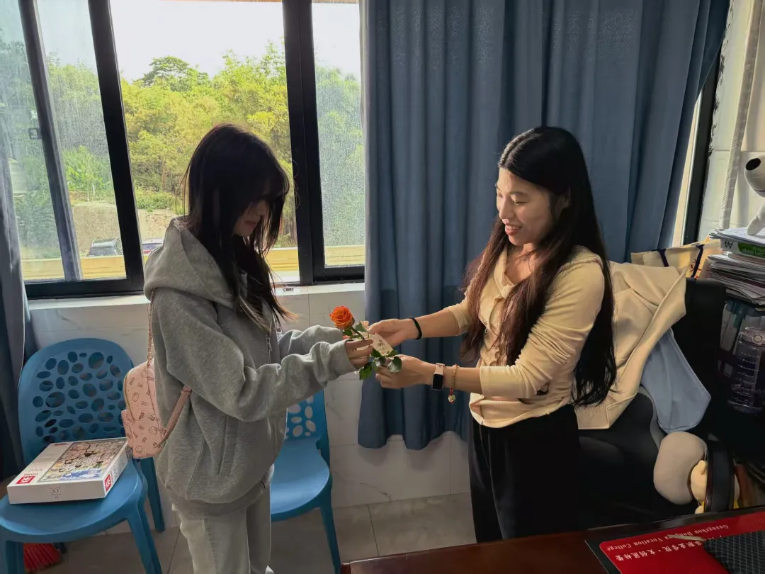 图片4.jpg 图片4.jpg