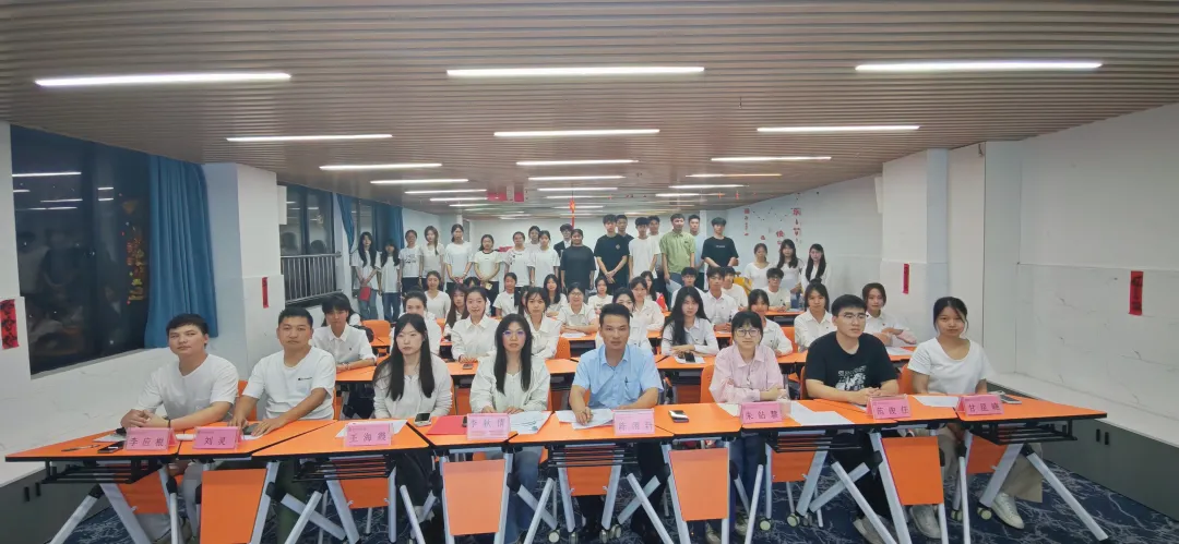 图片8.jpg 图片8.jpg