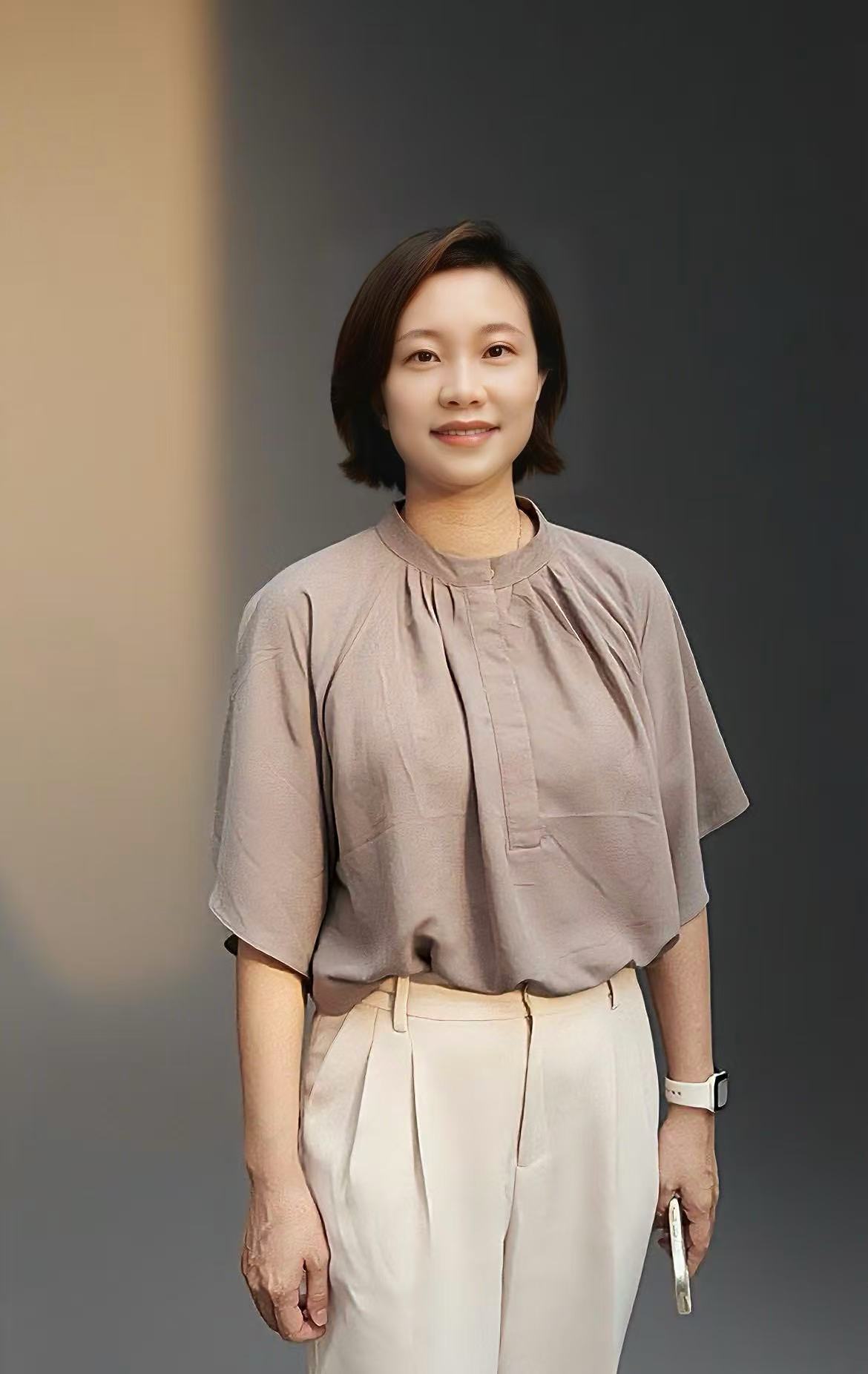 李娴.jpg