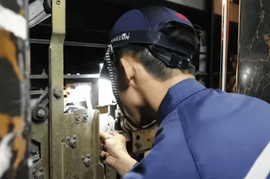 电梯工程技术 (2).png